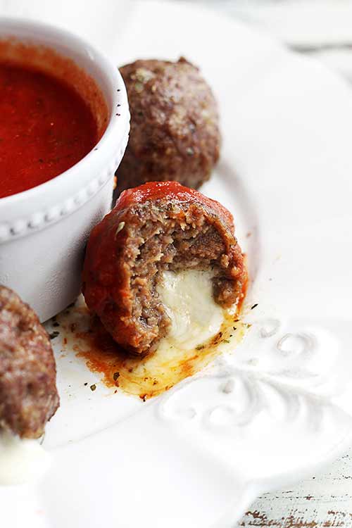 Slow Cooker Mozzarella Stuffed Meatball Recipe